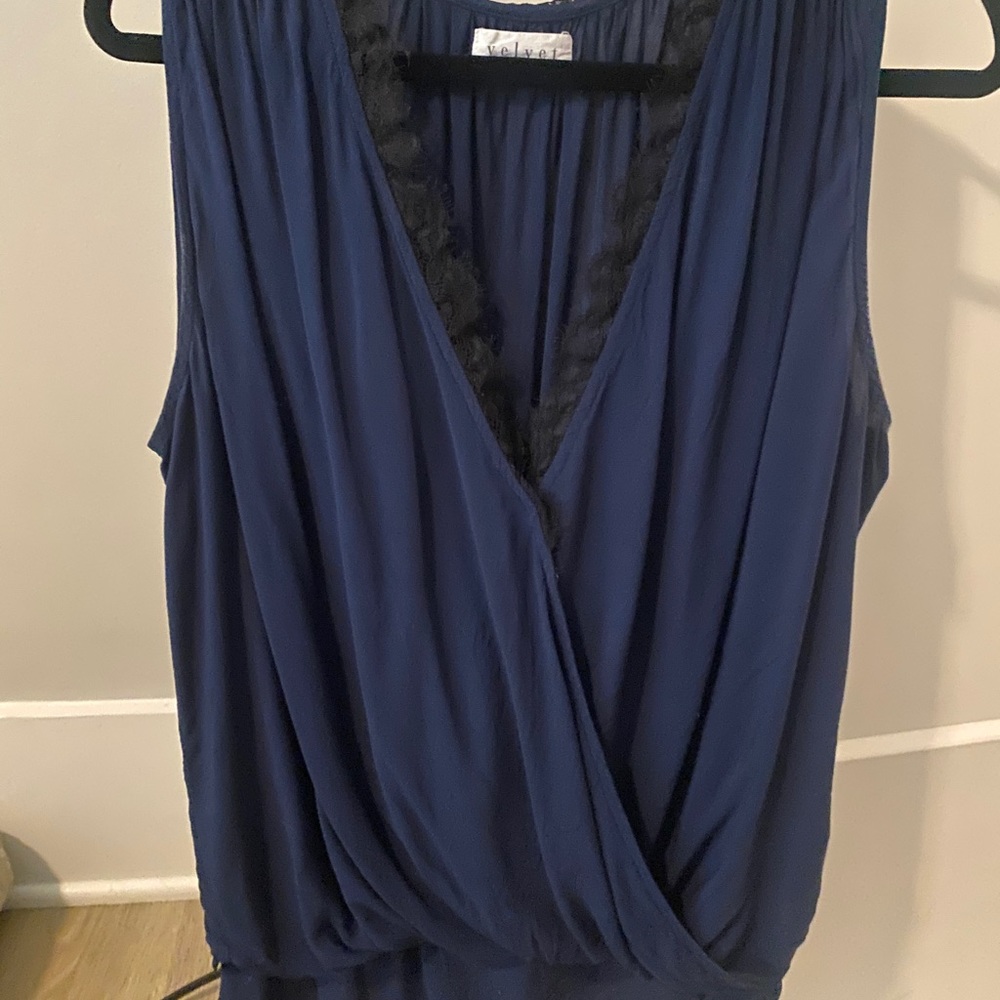 Velvet by graham and Spencer sleeveless top